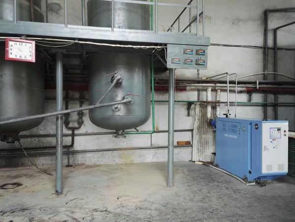电加热油炉反应釜使用现场